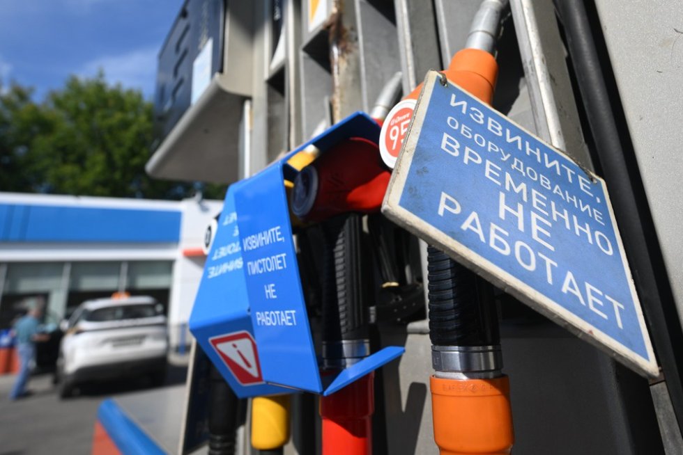 Tankstations trekken zich terug uit de markt: Wie en waarom verkoopt tankstations in Rusland