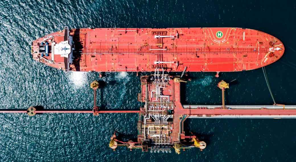 Russische olie verandert koers. Schimmelflott, Venezolaanse tijger, Indiase sluwheid: binnenlandse grondstoffen vechten om een plek in de zon.