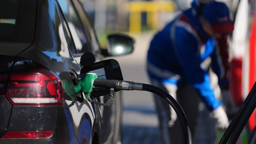 Exportverbod op benzine kan al in februari worden opgeheven: Wat is de reden en hoe zal dit de prijzen bij tankstations beïnvloeden
